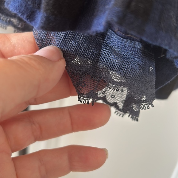 Free People ( box 6) - Picture 3 of 4